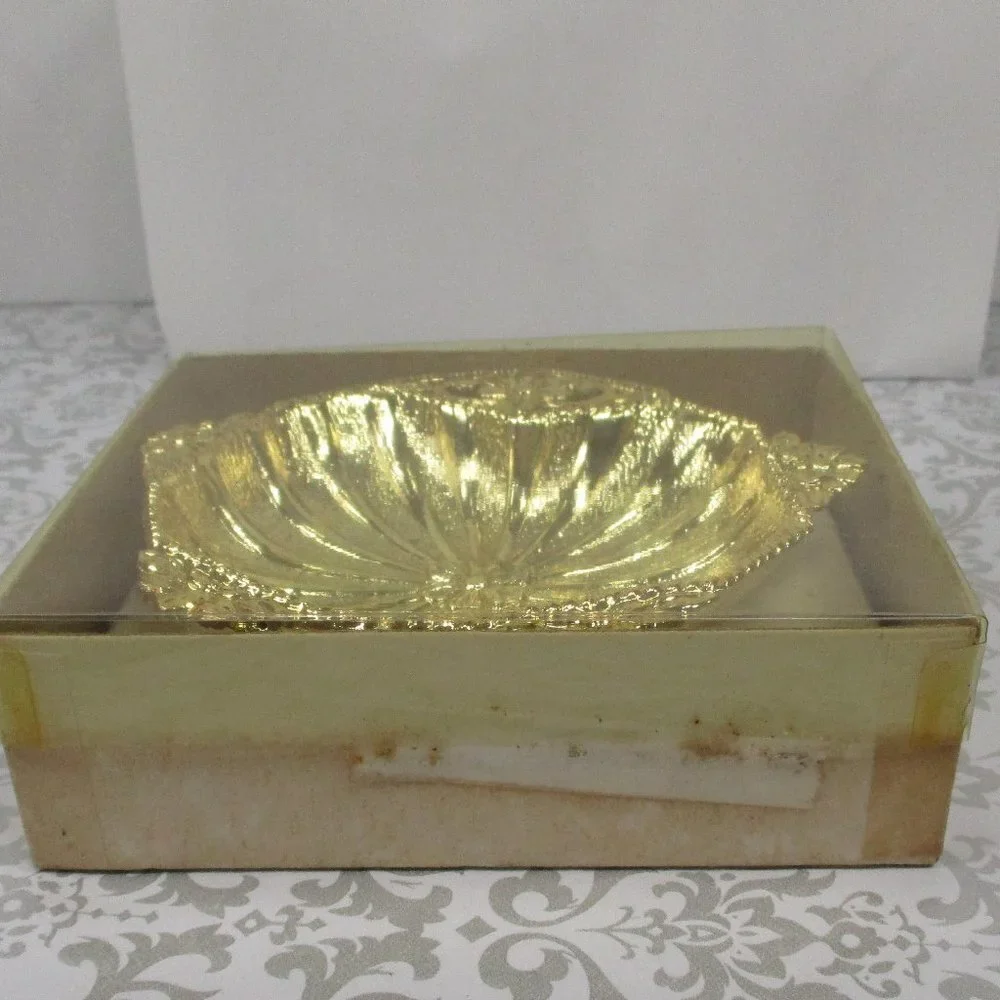 Metal GOLD Color Shell Soap Holder NIB